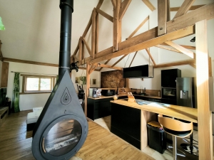 Detached Loft Style House with Cathedral Ceiling