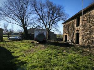 Farmhouse and Two Barns on One Hectare of Land