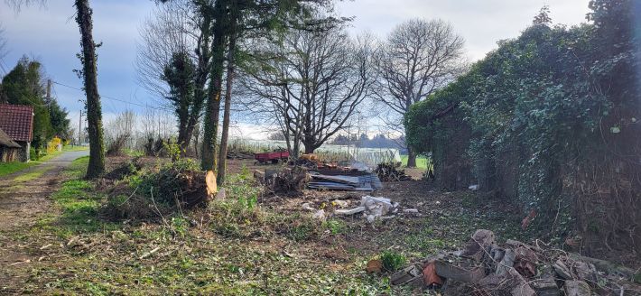 Former Farmhouse and Barn on Half an Acre