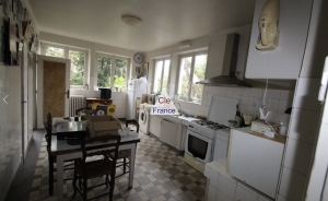 Detached House with Garden