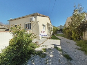 Beautiful Detached House by the Coast