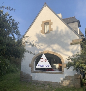 Beautiful Detached House 300m from the Beach