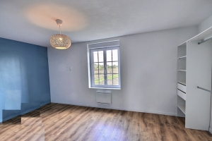 Fully Renovated Detached House with Garden