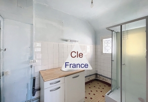 Detached House to Improve with Garden