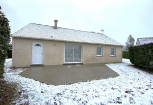 Modern Detached House with Garden