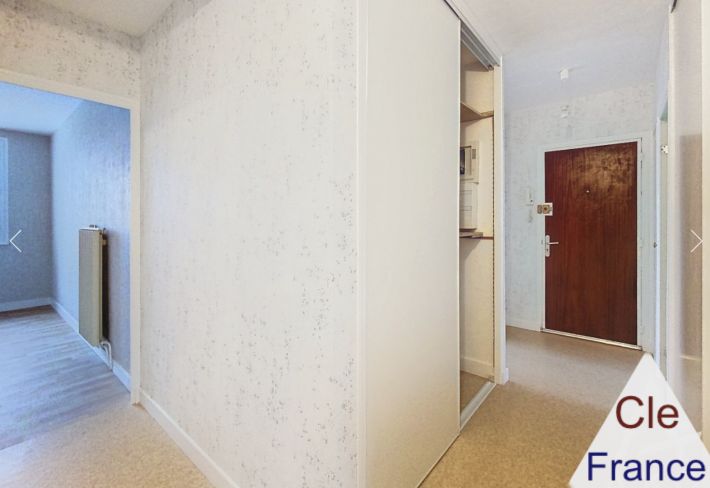 Beautiful Fully Renovated Apartment