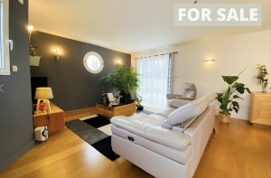 Contemporary Detached House by the Coast