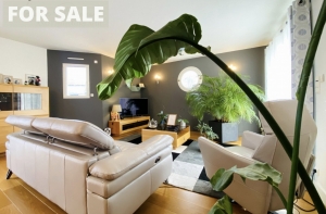 Contemporary Detached House by the Coast