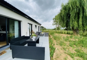 Detached House with Pool, not Overlooked