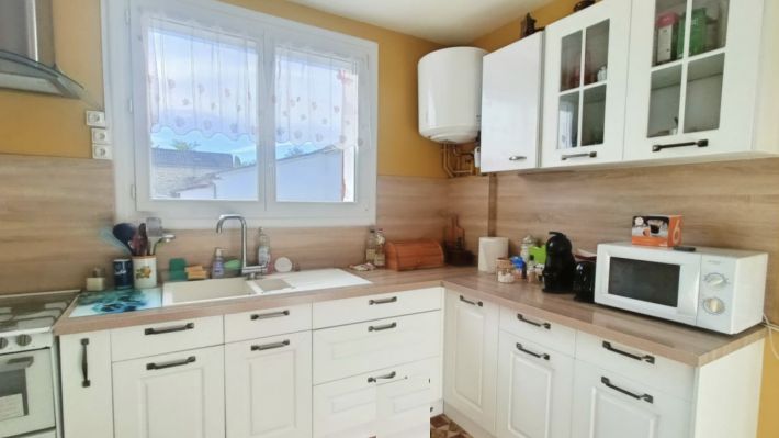 Detached Country House with Outbuilding