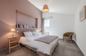 Splendid Former Farmhouse with Guest Gites, Cottages