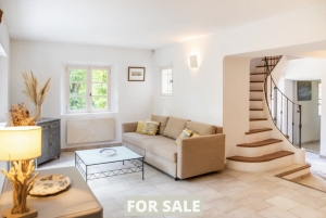 Detached Country House with Swimming Pool