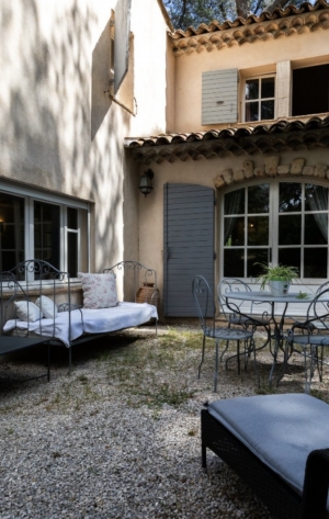 Detached Country House with Swimming Pool