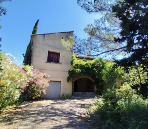 Detached Villa with Character