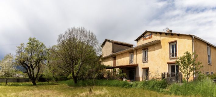 Main House and Former Water Mill in Lovely Setting