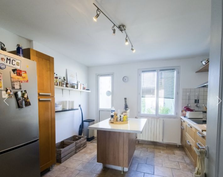 Stunning Detached Villa with Landscaped Gardens