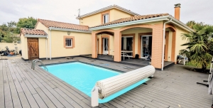 Beautiful Villa with Swimming Pool