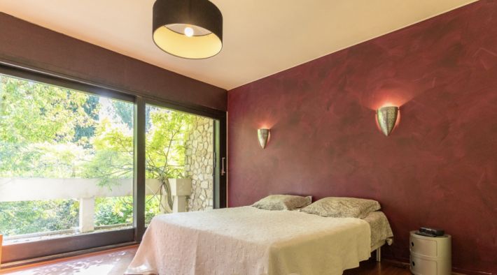 Architect Designed Uber Contemporary House