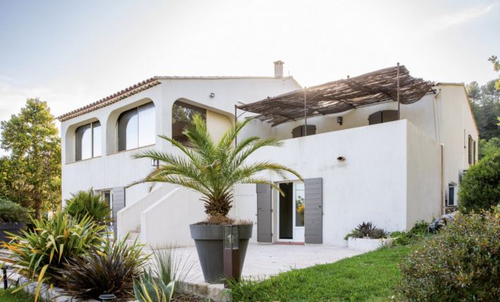 Detached Villa with Pool, Jacuzzi and Sauna