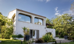 Detached Villa with Pool, Jacuzzi and Sauna