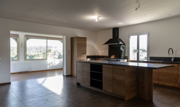 Detached Villa with Pool, Jacuzzi and Sauna