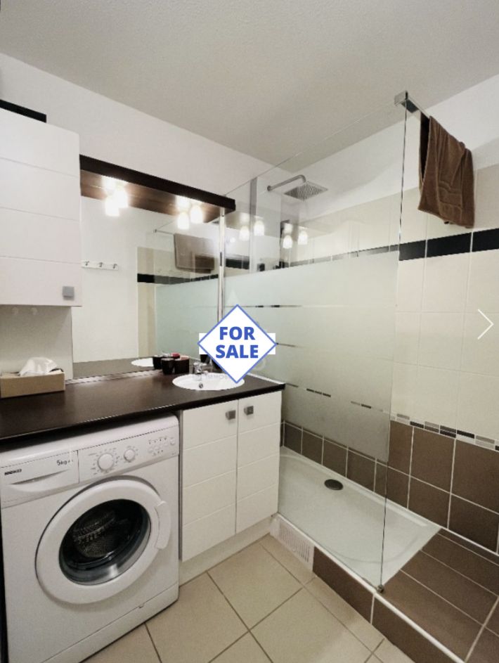 Apartment with Sea View and Private Access to Beach