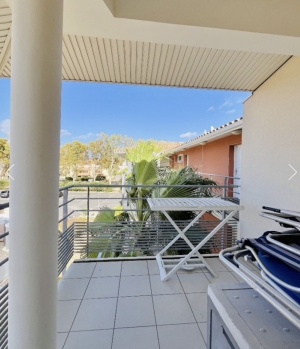 Apartment with Sea View and Private Access to Beach