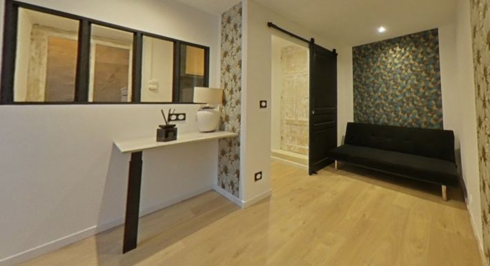 Lovely Fully Renovated House with Garage