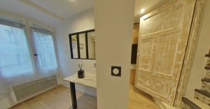 Lovely Fully Renovated House with Garage