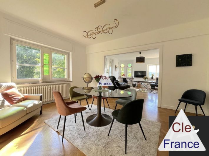 Apartment Overlooking the Botanical Garden