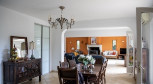 Detached Villa with Swimming Pool