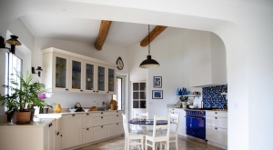 Detached Villa with Swimming Pool