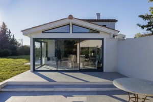 Detached Villa with Infinity Swimming Pool