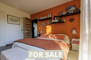 Detached Villa with Infinity Swimming Pool