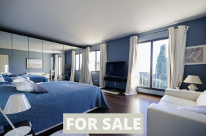 Detached Villa with Infinity Swimming Pool