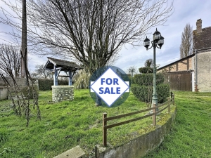 Detached Country House with Outbuilding