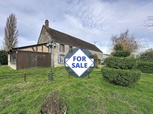 Detached Country House with Outbuilding
