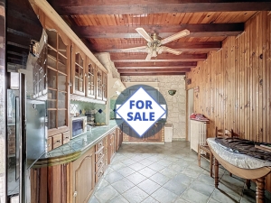 Detached Country House with Outbuilding