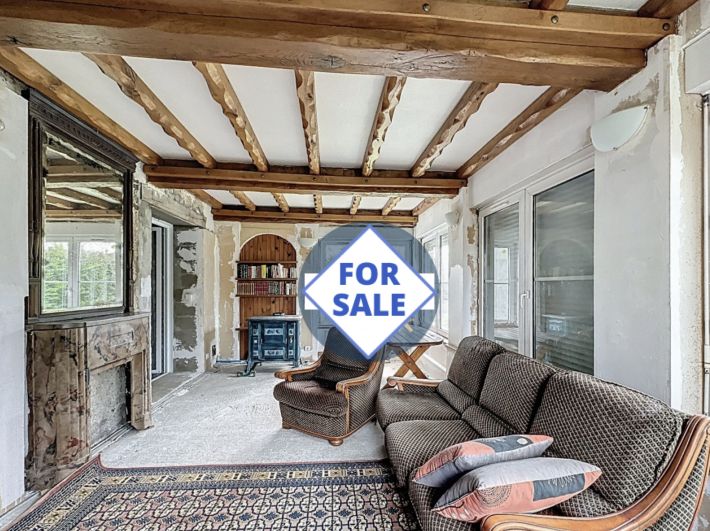 Detached Country House with Outbuilding