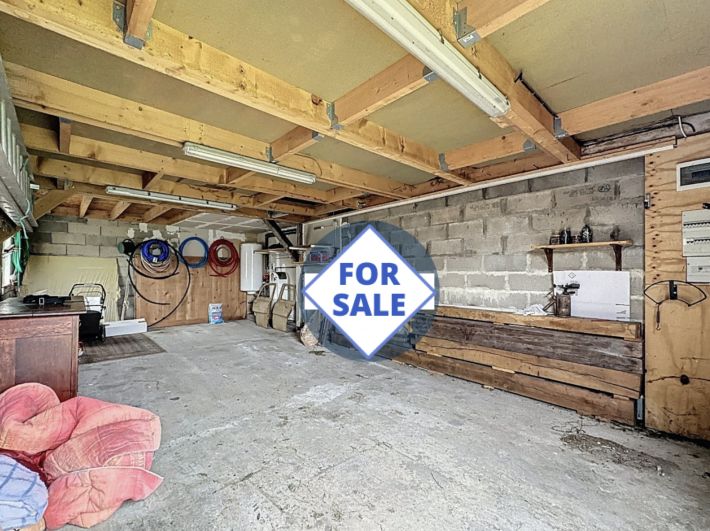 Detached Country House with Outbuilding