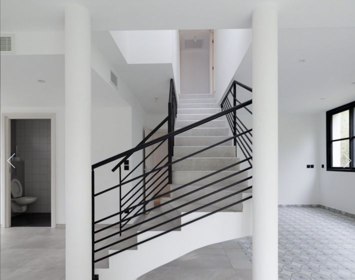 New Build Detached House with Garden