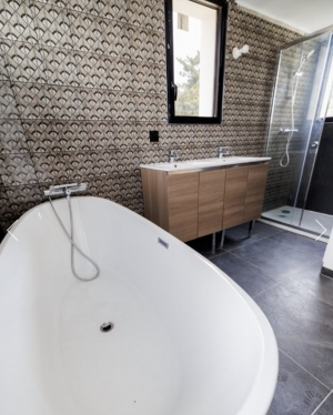 New Build Detached House with Garden