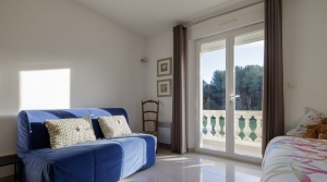 Stunning Manor House with Pool and Parkland Gardens