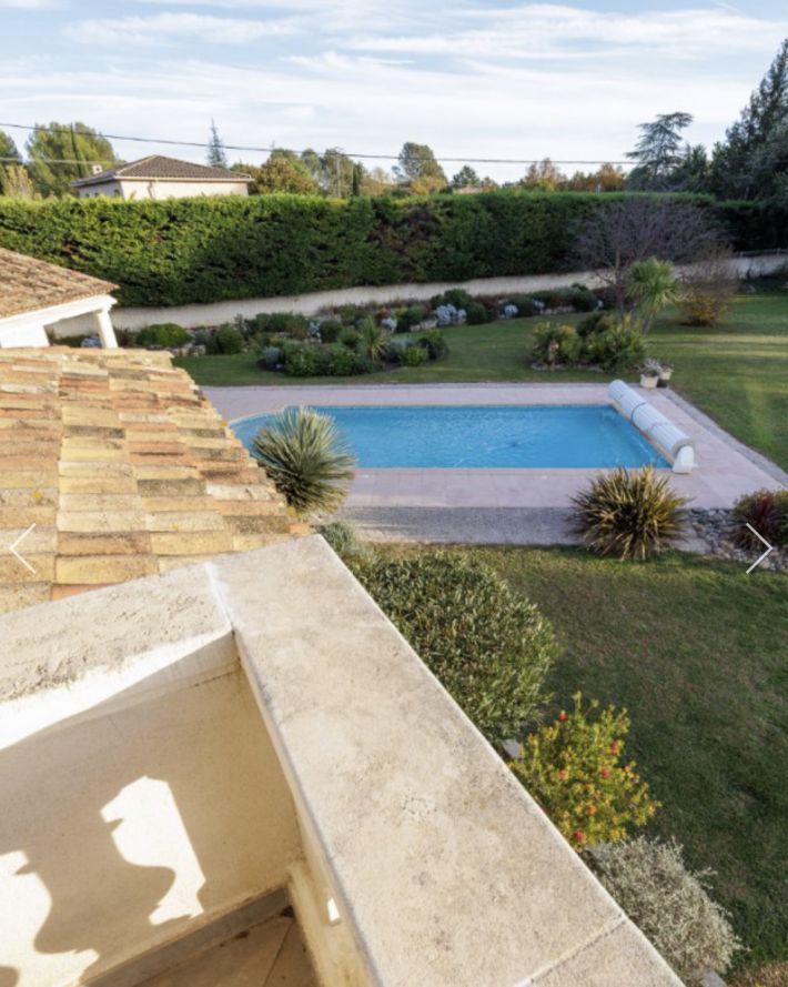 Stunning Manor House with Pool and Parkland Gardens