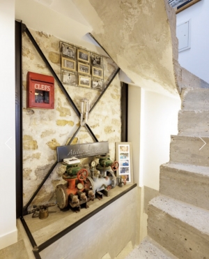 Upscale House with view of the Sainte-Victoire Mountain