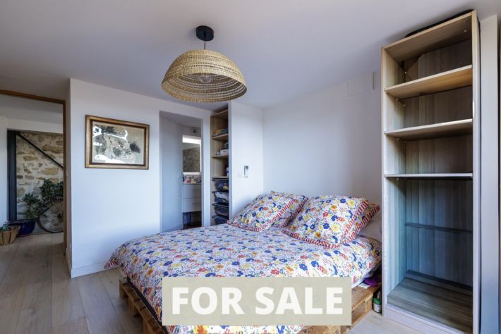 Upscale House with view of the Sainte-Victoire Mountain