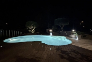 Detached House with Garden and Swimming Pool