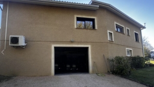 Detached House with Garden and Swimming Pool