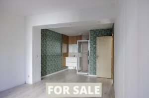 Lovely Villa With Courtyard Garden