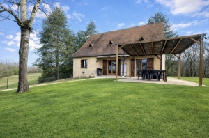 Detached House with Landscaped Garden